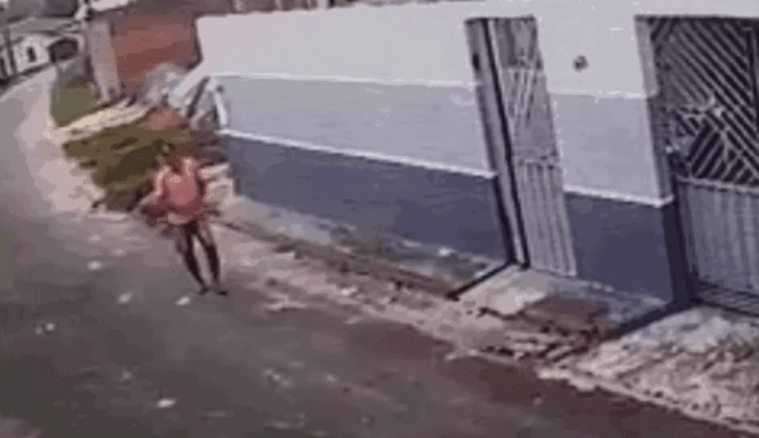 327EB6DD-31F1-46A4-8852-CFD627804551