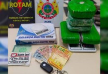 Mulher tenta fugir da polícia no Acre, cai em barranco e é presa com drogas