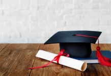 Faculdade no Acre vai indenizar aluno após demorar dois anos para entregar diploma