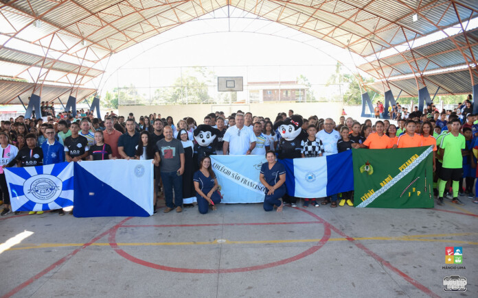 be81c5_4f53d0b0de7a4e55b32ae3b4f117aef9_mv2