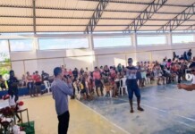 Vereador Nir distribui presentes e celebra Dias da Mães no Guarani