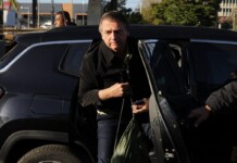 Bolsonaro diz que será “cabo eleitoral” da direita: “Não estou morto”