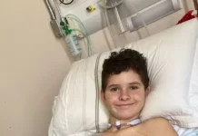 Em Cruzeiro do Sul, adolescente fica tetraplégico após mergulho e familiares pedem ajuda para adquirir cadeira de rodas e aspirador.