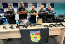 Integrantes de organização criminosa são presos e arsenal de armas é apreendido