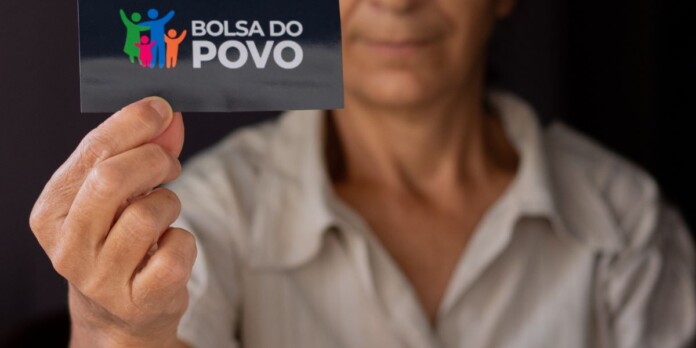 Cuidando-dos-brasileiros-Governo-libera-novo-lote-do-repasse-de-R-540-para-os-CPFs-123456789-e-0
