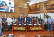 Longo promove audiência para debater problemas do setor de transportes e contribuições do Porto de Chacay para o Acre