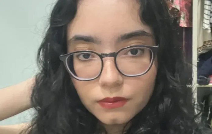 MENINA-SEBOSOS-