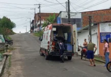 Motociclista fica ferida em acidente após colidir com cachorro em Cruzeiro do Sul
