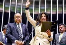 Antônia Lúcia diz que marido largou a família por ‘mulher e cachaça’: ‘Fez da minha cama motel’