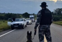 VÍDEO: Operação com direito a helicóptero faz quase 450 abordagens e prende pessoas em Cruzeiro do Sul