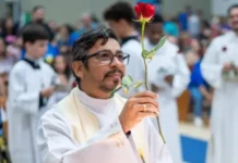 Padre é vítima de latrocínio; corpo foi encontrado enrolado em tapete