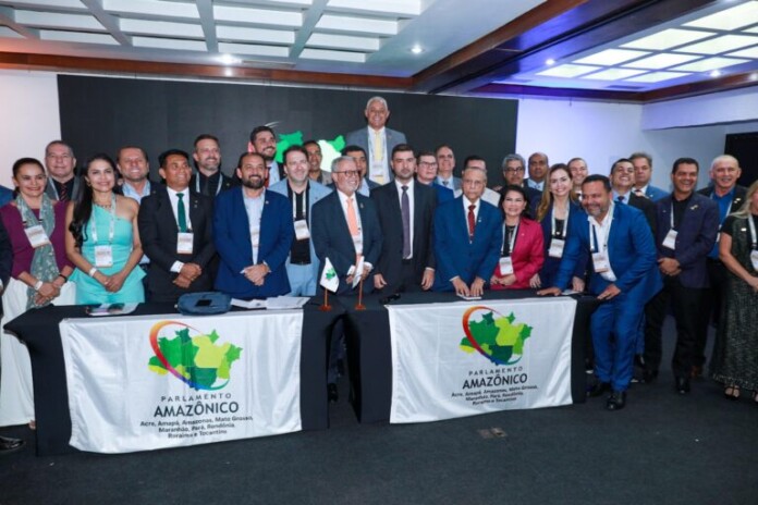 144b16b0-990c-41e0-9d17-475d593f0932-768x512