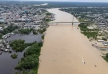 Rio Juruá ultrapassa cota de alerta em Cruzeiro do Sul