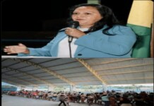 Reziane comemora ordem de serviço para conclusão do ginásio coberto e recuperação de quadra sintética no bairro Iracema