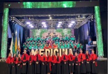 Maior turma de medicina do Acre recebe carteira profissional em cerimônia no CRM-AC