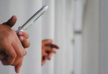 De dentro do presídio, chefe do tráfico articulava esquema com o CV usando celular alugado por R$ 100; entenda