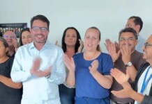 Governador Gladson Camelí se despede de servidores do seu gabinete no Juruá antes de deixar governo