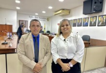 Rúsie Lima apresenta resultados das ações da saúde durante sessão na Câmara Municipal de Mâncio Lima