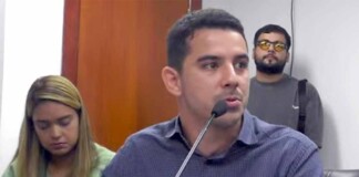 Secretário revela na Aleac que empresários usam laranjas para tentar burlar a administração e concorrem às licitações