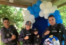 Pequeno fã da PM, Anthony celebra 3 anos com surpresa emocionante de policiais no Juruá