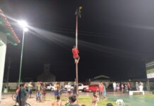 Pau de Sebo no bairro Guarani reúne público e é sucesso mesmo com chuva em Mâncio Lima