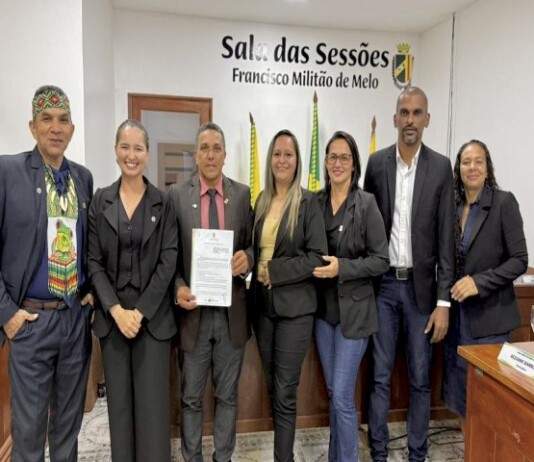 Vereadores de Mâncio Lima aprovam PL do Executivo que concede aumento salarial para servidores públicos municipais