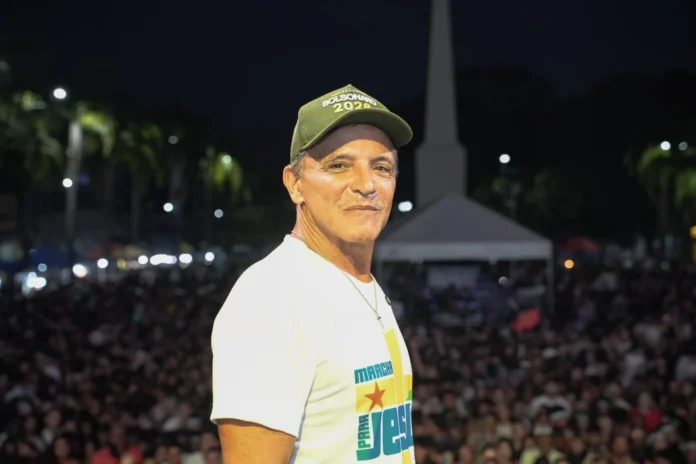 Na-30a-Marcha-para-Jesus-Bittar-ora-pela-esposa-e-pelo-filho-que-esta-chegando-e-celebra-fe-com-fieis