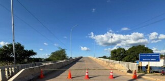 Ponte que desabou no Acre foi interditada um dia antes de ceder