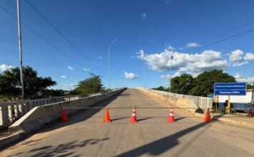 Ponte que desabou no Acre foi interditada um dia antes de ceder