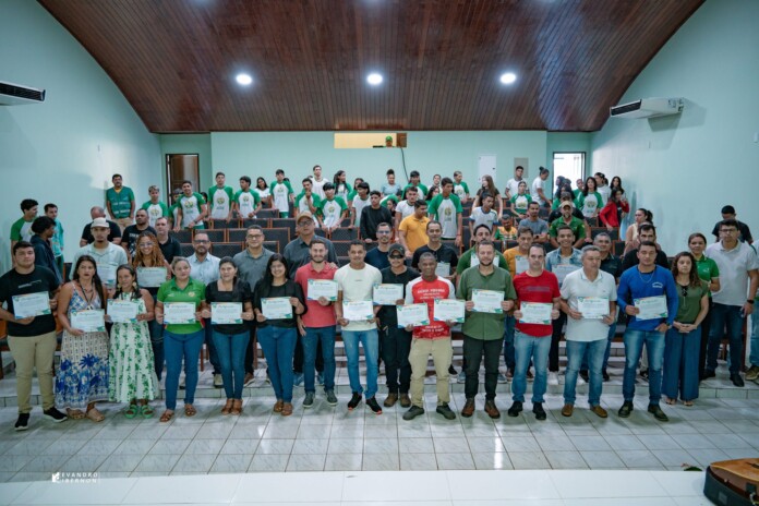 com-repasse-federal-de-r-146-mil-mancio-lima-certifica-31-fazedores-de-cultura-2048x1365