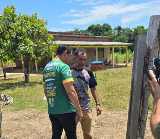 Após ganhar kit de casa de farinha via emenda de Coronel Ulysses, produtor de Mâncio Lima realiza sonho da casa própria